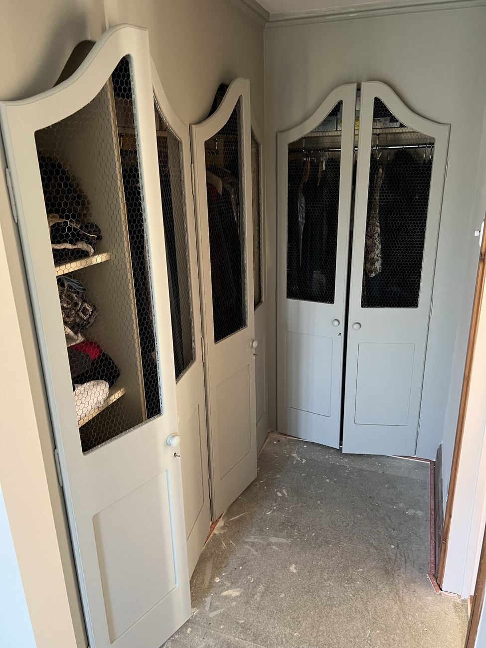 Arched bespoke wardrobe doors